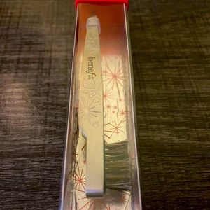 Benefit Cosmetics Tweezer and Groomer
